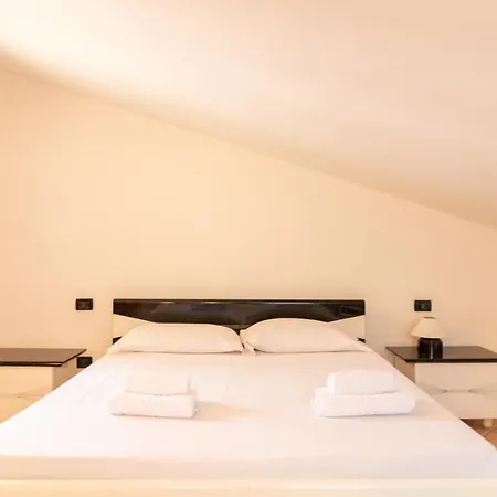 Welcomely - La Terrazza Di Via Della Pineta Apartamento *